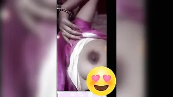 Desi Mom cookie show for&nbsp;her sons friend movie scene