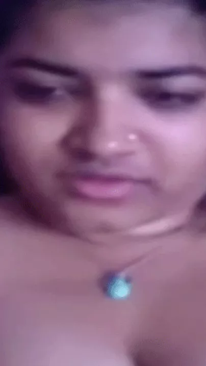 Desi Bhabhi Whatsapp sex clip online