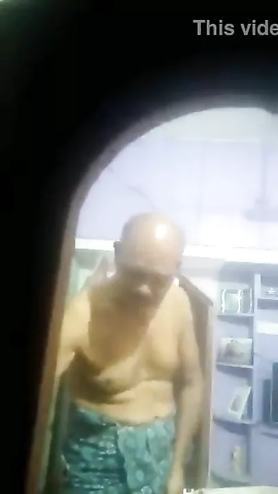 Sex desi MMS discloses the naughtiest action by a father-in-law
