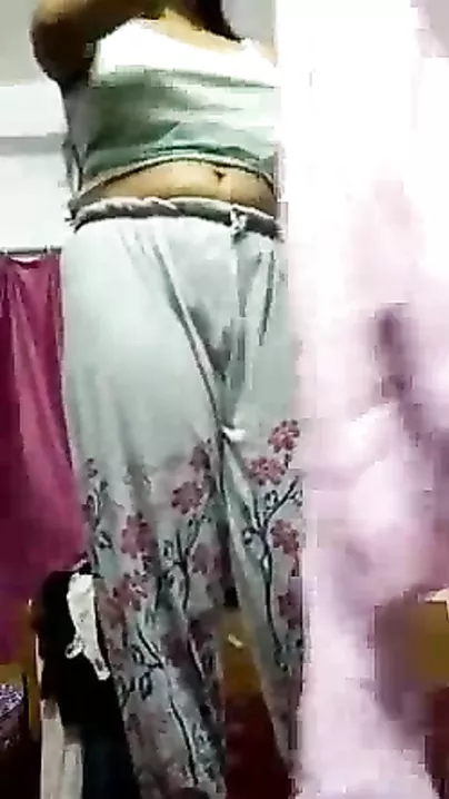 Marvelous Bengali chicks Bangla exposed MMS video