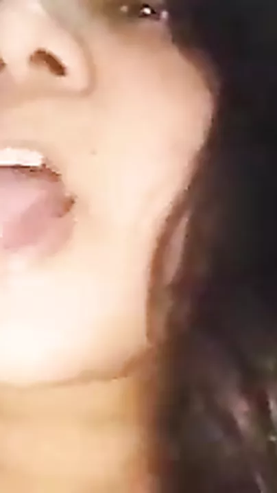 Older pink twat show bare MMS movie scene