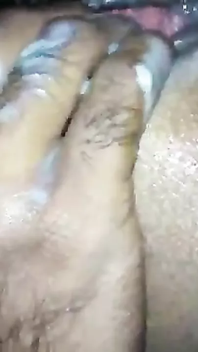 Bangla aged love tunnel fingering show for her boyfriend
