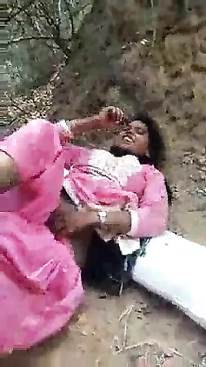 Village outdoor sex MMS shared online