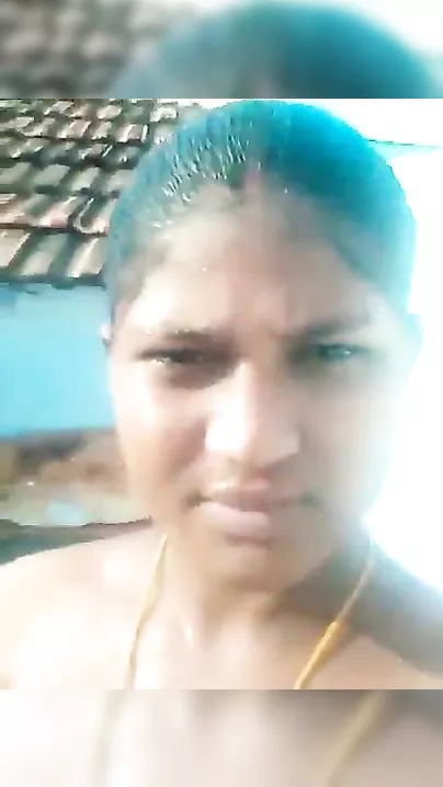 Telugu in nature's garb show video of a sexy hawt aunty