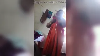 Mature Telugu aunty undressed show on cam