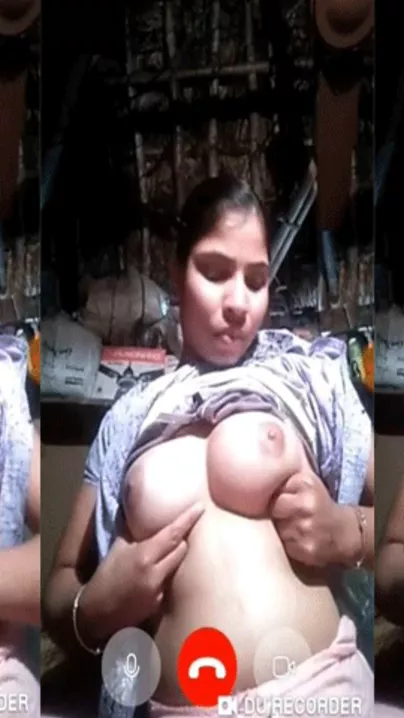 Perfect Indian boob show self-shot MMS movie scene