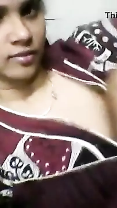 Hot gal scones show MMS selfie movie scene
