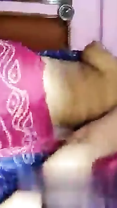 Hot Indian saree hotty teasing her lover live video call