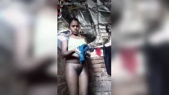 Dehati darksome gal showcaseing her exposed twat on webcam