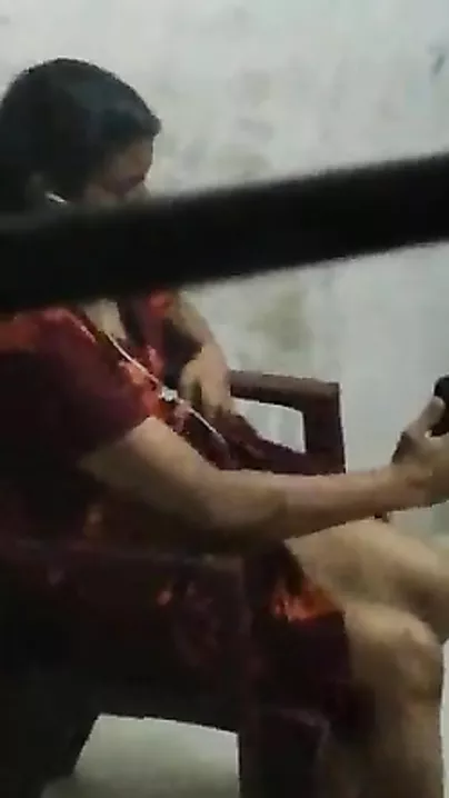 Telugu wife boob show on phone sex chat