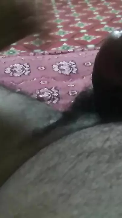 Desi Indian home sex movie of a breasty aunty