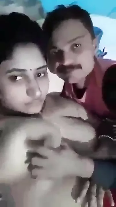 Busty Bhabhi home sex episode MMS scandal