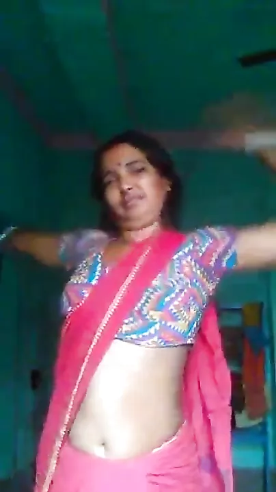 Bengali housewife nude MMS to ignite your sex mood