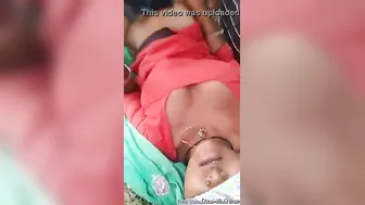 Dehati 3some outdoor sex video looks good