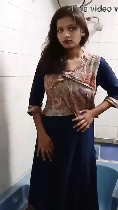 Indian breasty angel Sarika goes exposed on livecam