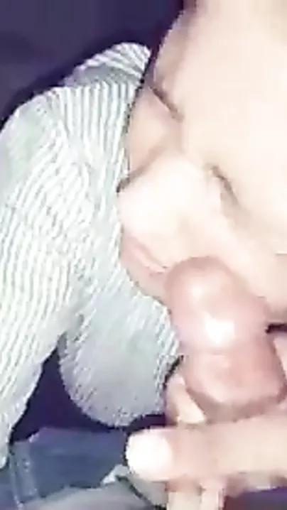 Indian facial cum discharged during night-time on beach