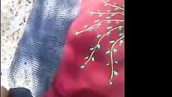 Desi slit exposed outdoors MMS video goes live