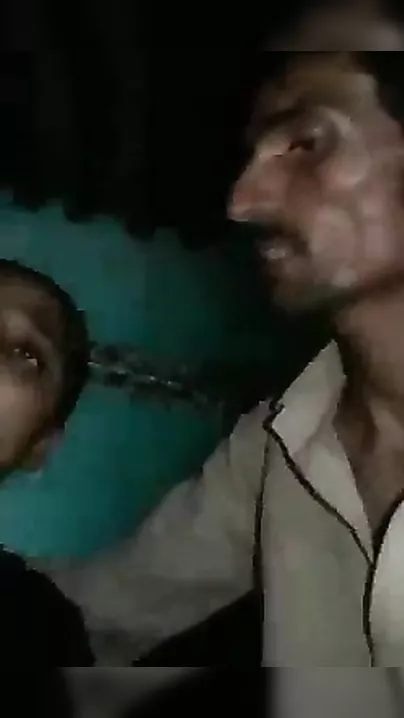 Dehati pair live sex clip on selfie cam