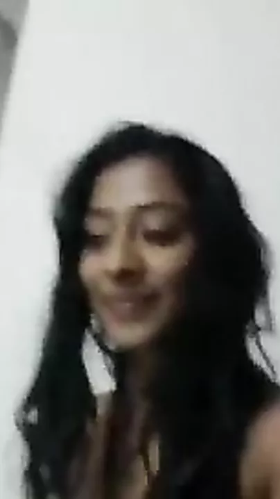 Watch this NRI beauty livecam sex movie to stimulate your sex mood