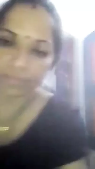Secret boyfriend bonks Desi wife muff with pleasure
