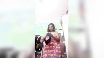 Kolkata GF Dressing Up After A Steamy Shower Session