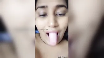 Amateur GF Revealing Her Tits And Pussy For Her Online Fans