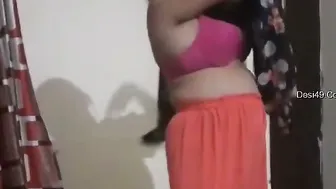 Catching Married Bhabhi Getting Dressed After Our Session