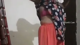 Catching Married Bhabhi Getting Dressed After Our Session