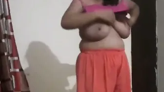 Catching Married Bhabhi Getting Dressed After Our Session