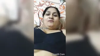 Filming My Indian Milf GF's Wet Pussy Closeup