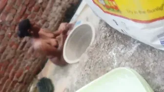 Mallu Bhabhi Bathing Outside Getting Wet And Ready For Action