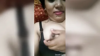 Bhabhi Exposing Her Naked Tits And Pussy Waiting For Me Alone