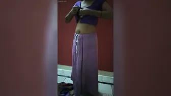 Married Bhabhi Undressing Showing Her Tits And Pussy For Lover