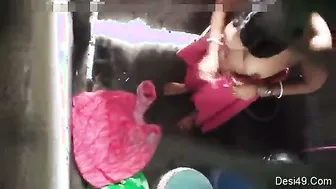 Caught My Bhabhi Bathing And Recorded Her Wet Naked Body