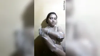Married Boudi Taking Bath Washing Herself On Private Video