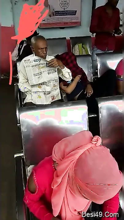 Pervert Groping Sleeping Girl On Train Caught On Hidden Phone Cam