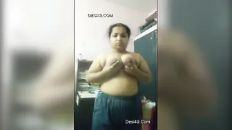 Sexy Married Woman From Delhi Showing Her Natural Boobs On Camera