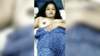 Tamil Babe Playing With Her Big Boobs And Touching Herself