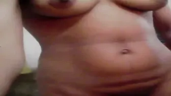 Desi Babe Taking Nude Selfie Video For Her Boyfriend