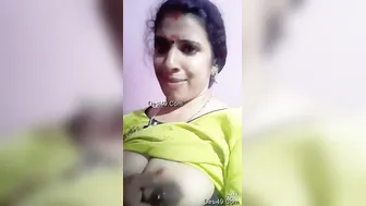 Mallu Wife Showing Off Her Milky White Boobs To The Camera