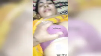 Sexy Married Bhabhi Getting Her Boobs Pressed And Squeezed Hard