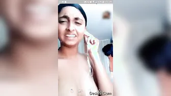 Sexy GF Bathing Naked During Hot Video Call Session