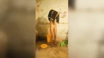 Village GF Bathing Naked While Boyfriend Films Her Body