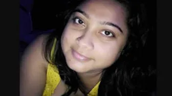 Married Desi Bhabhi Bathing Naked Caught On Hidden Camera