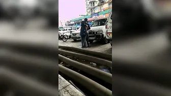 Desi Lovers Caught Kissing And Making Out On The Roadside
