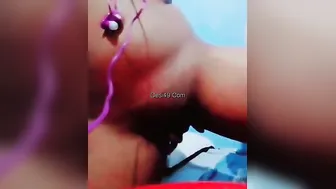 Desi Call Girl Stripping Naked Flashing Boobs Pussy On Live