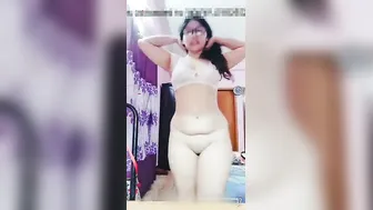 Desi Slut Bending Over Showing Off Her Thick Ass And Pussy