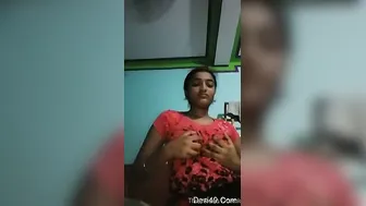 Cute Desi Babe Lifting Shirt And Showing Her Hard Nipples Close