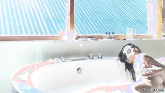 Desi GF Taking Nude Shower Soaking Her Sexy Body Wet