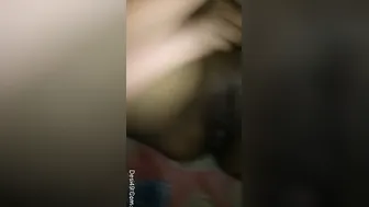Boyfriend Filming His Indian GF Naked Boobs And Pussy